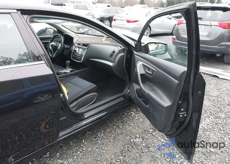 2016 Nissan Altima 2.5/2.5 S/2.5 Sl/2.5 Sr/2.5 Sv z USA, uszkodzony, nr VIN 1N4AL3AP9GC150938